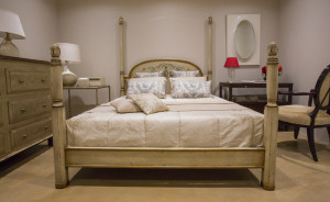 Кровать Queen Bed (4) | Кровати
